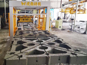 植草磚機 虎鼎護坡磚制磚機 水泥制磚機